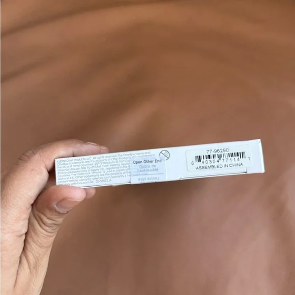 OtterBox Apple iPhone 16 pro Cactus Leather Symmetry Case w/ MagSafe - brown - Picture 2 of 4